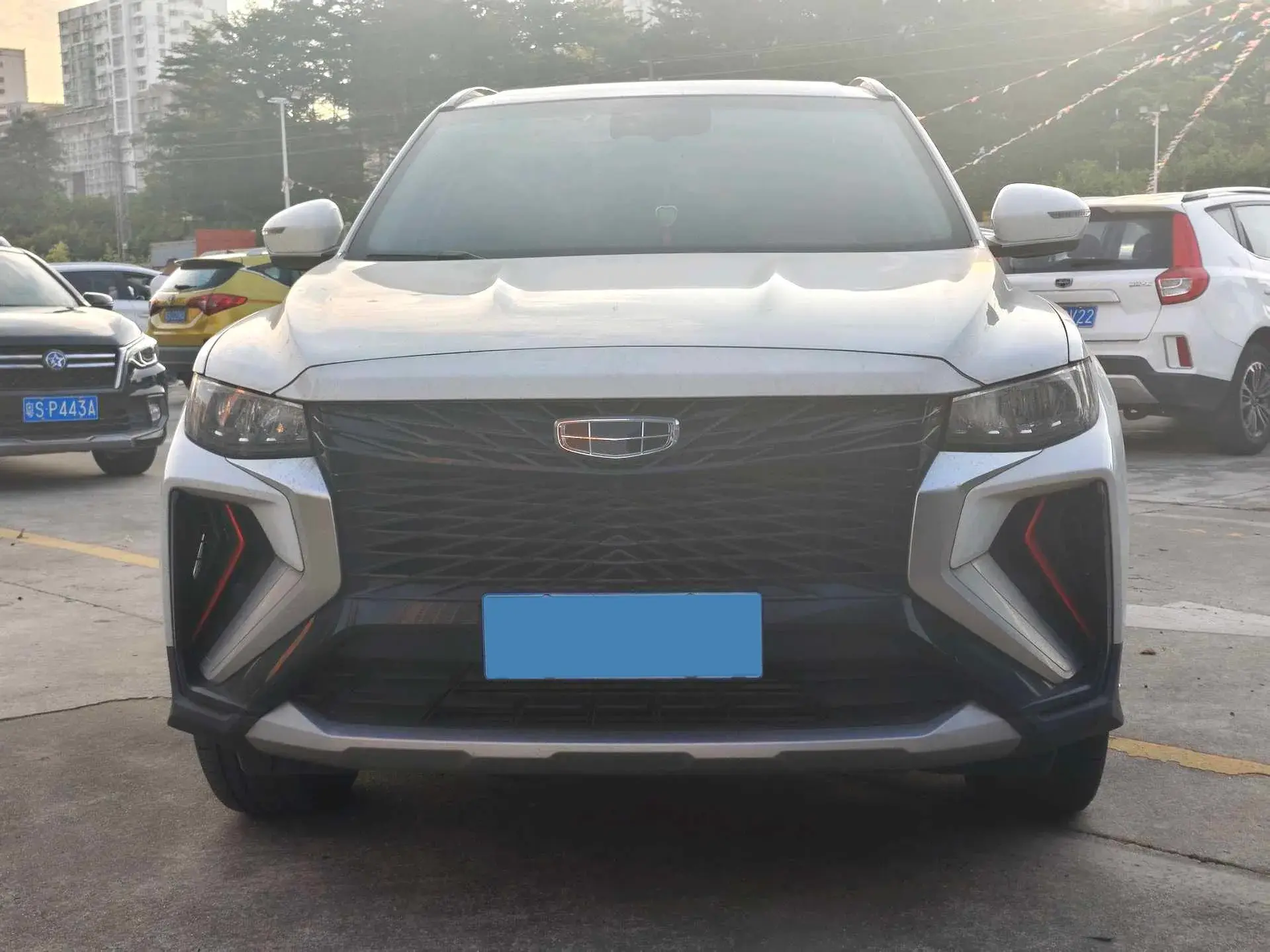 2022 GEELY AZKARRA thumbnail 2