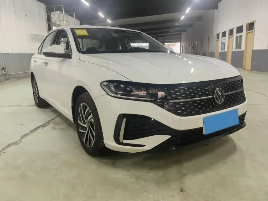 2024 VOLKSWAGEN LAVIDA thumbnail 3