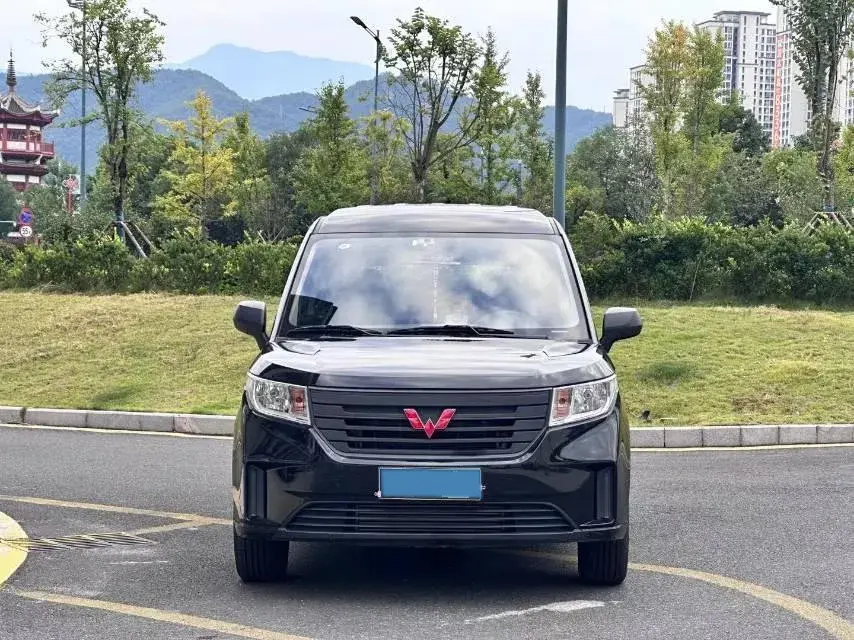 2021 WULING ZHENGCHEN thumbnail 2