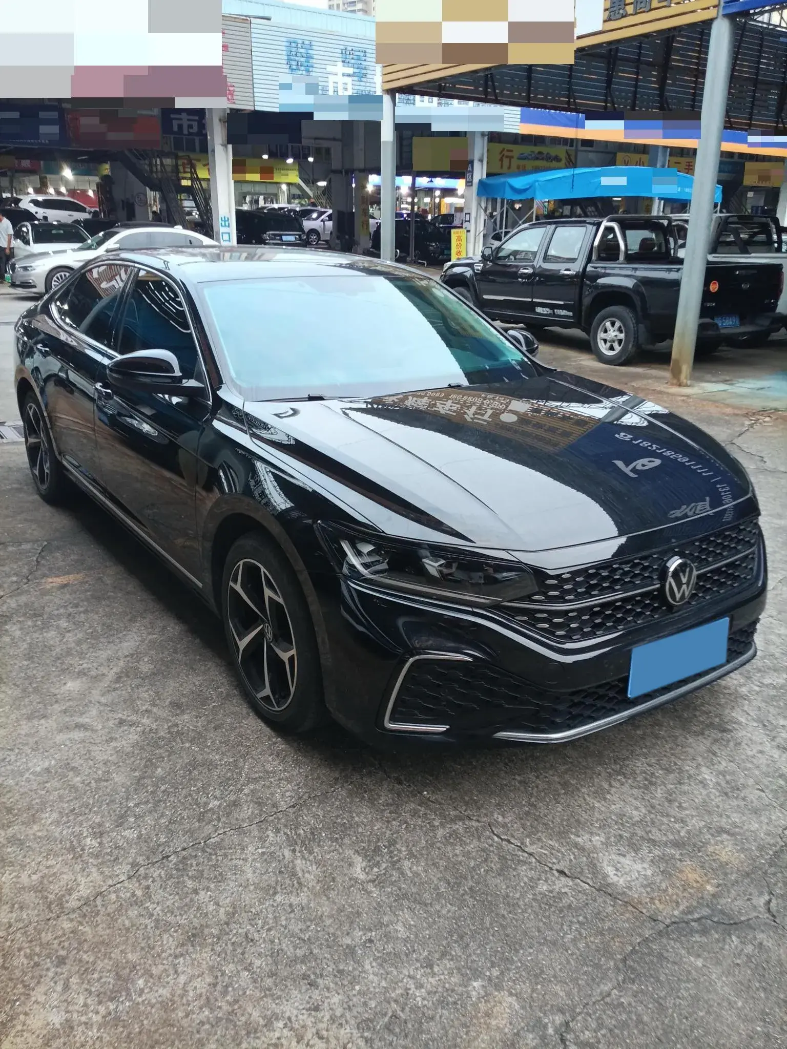 2023 VOLKSWAGEN PASSAT thumbnail 3