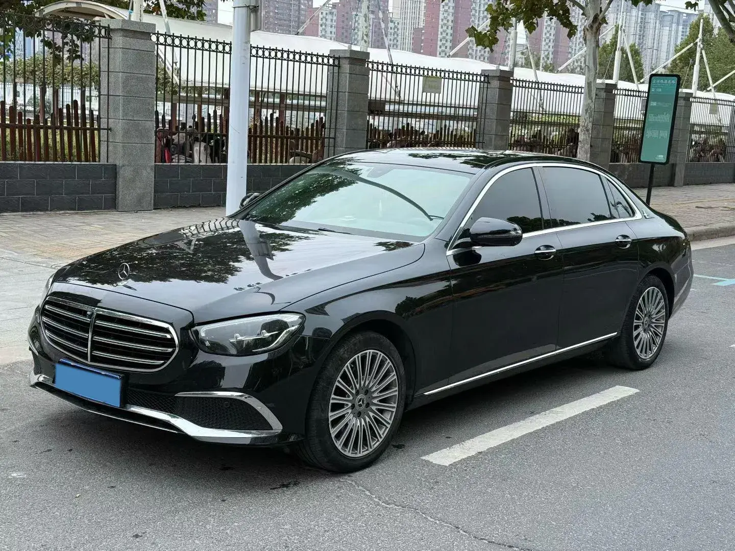 2021 MERCEDES-BENZ E view 1