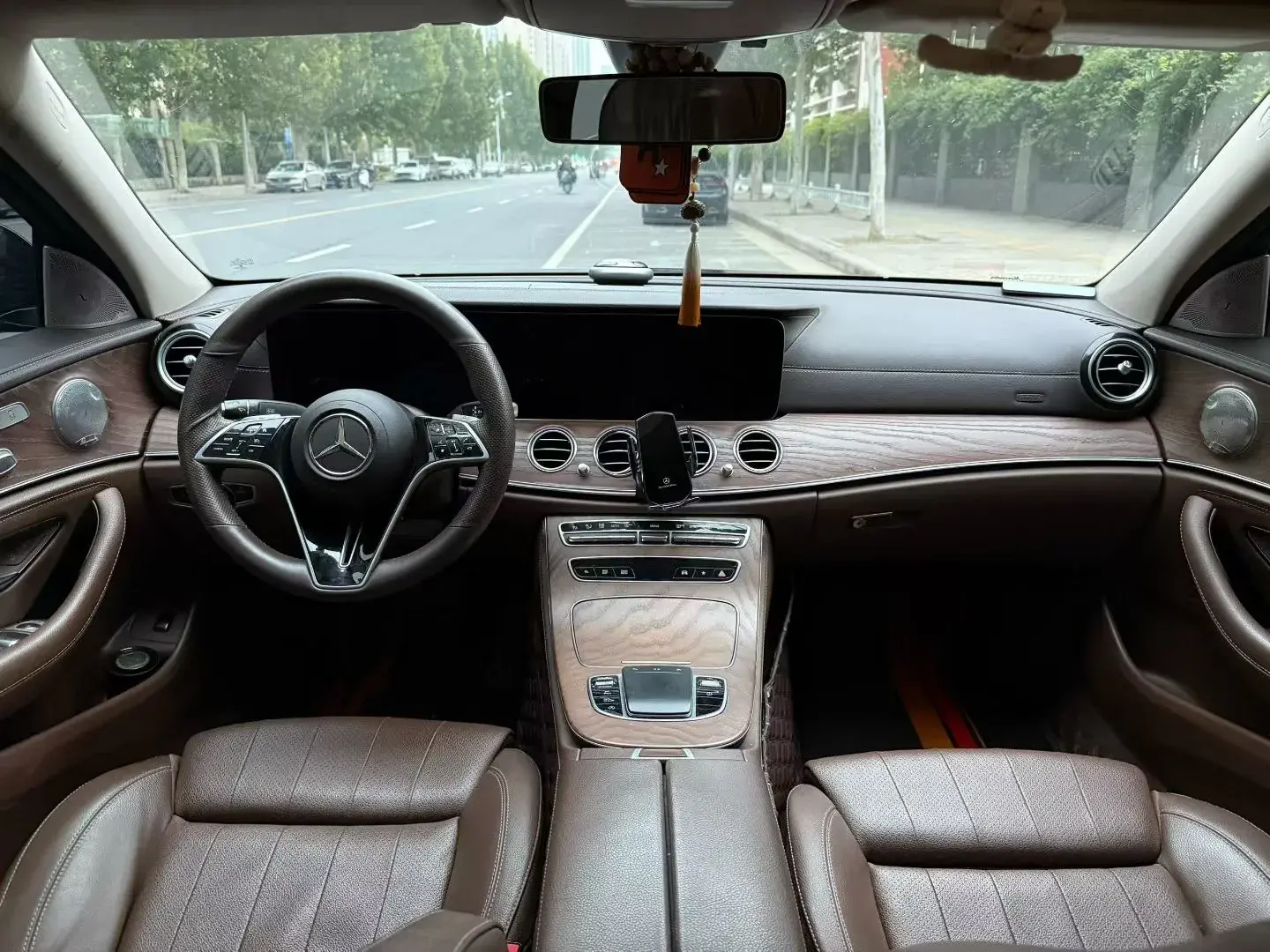 2021 MERCEDES-BENZ E thumbnail 4