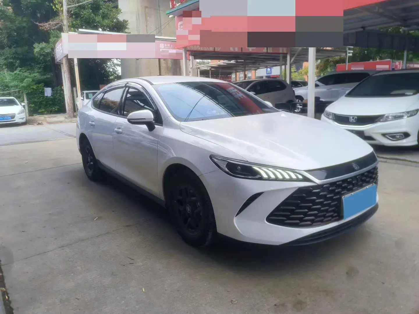 2025 BYD QIN thumbnail 2