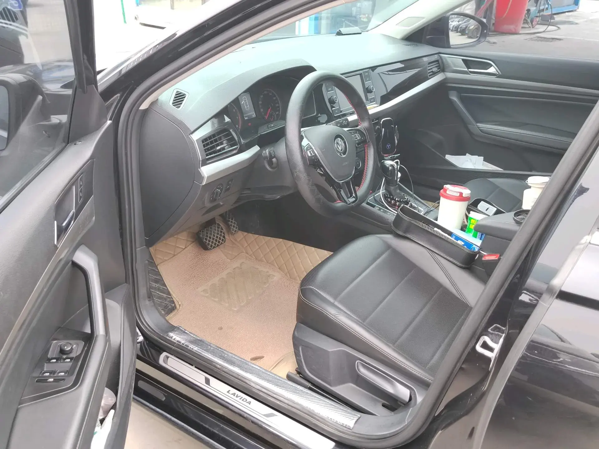 2019 VOLKSWAGEN LAVIDA thumbnail 2