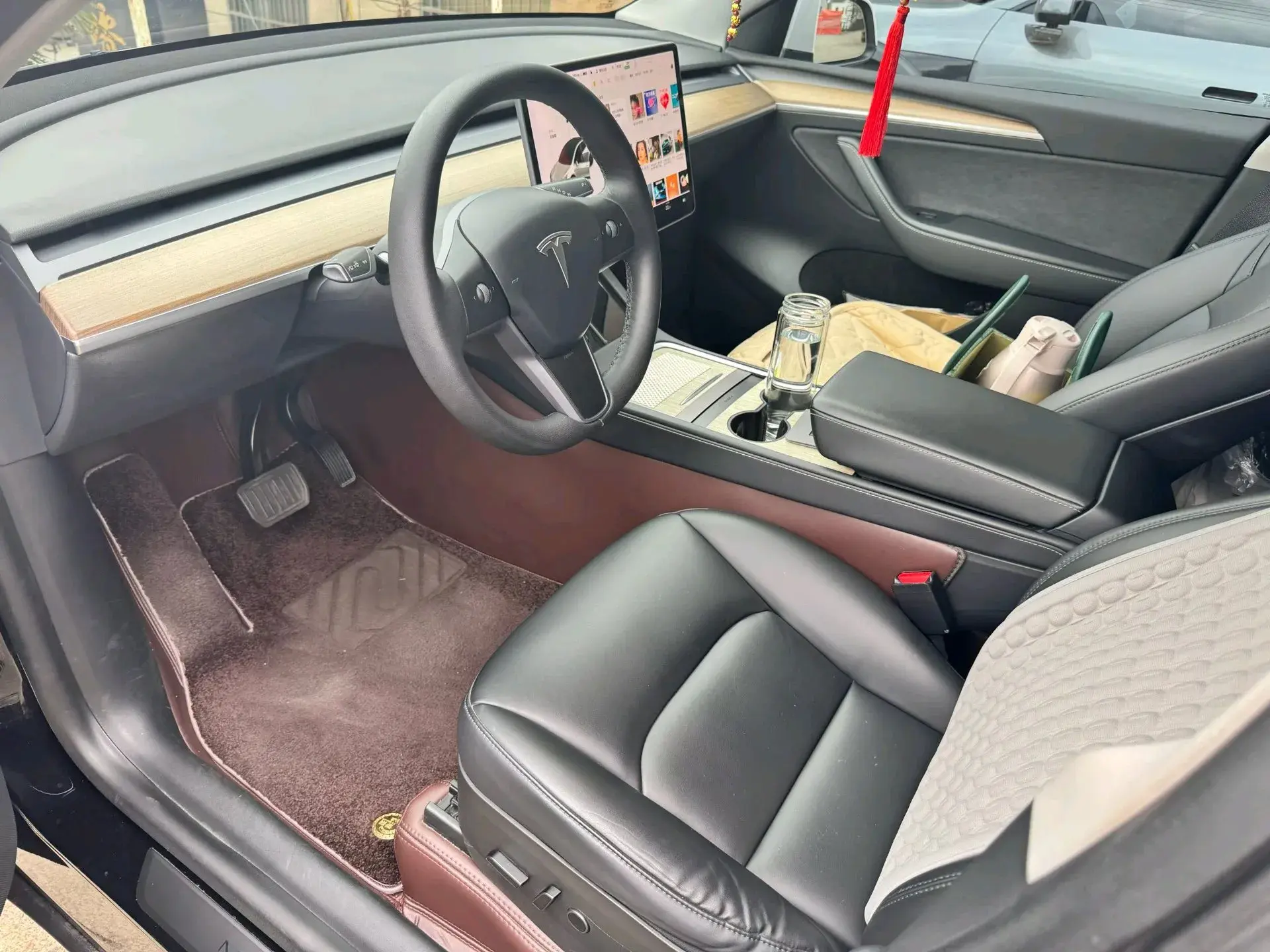 2021 TESLA MODEL thumbnail 2