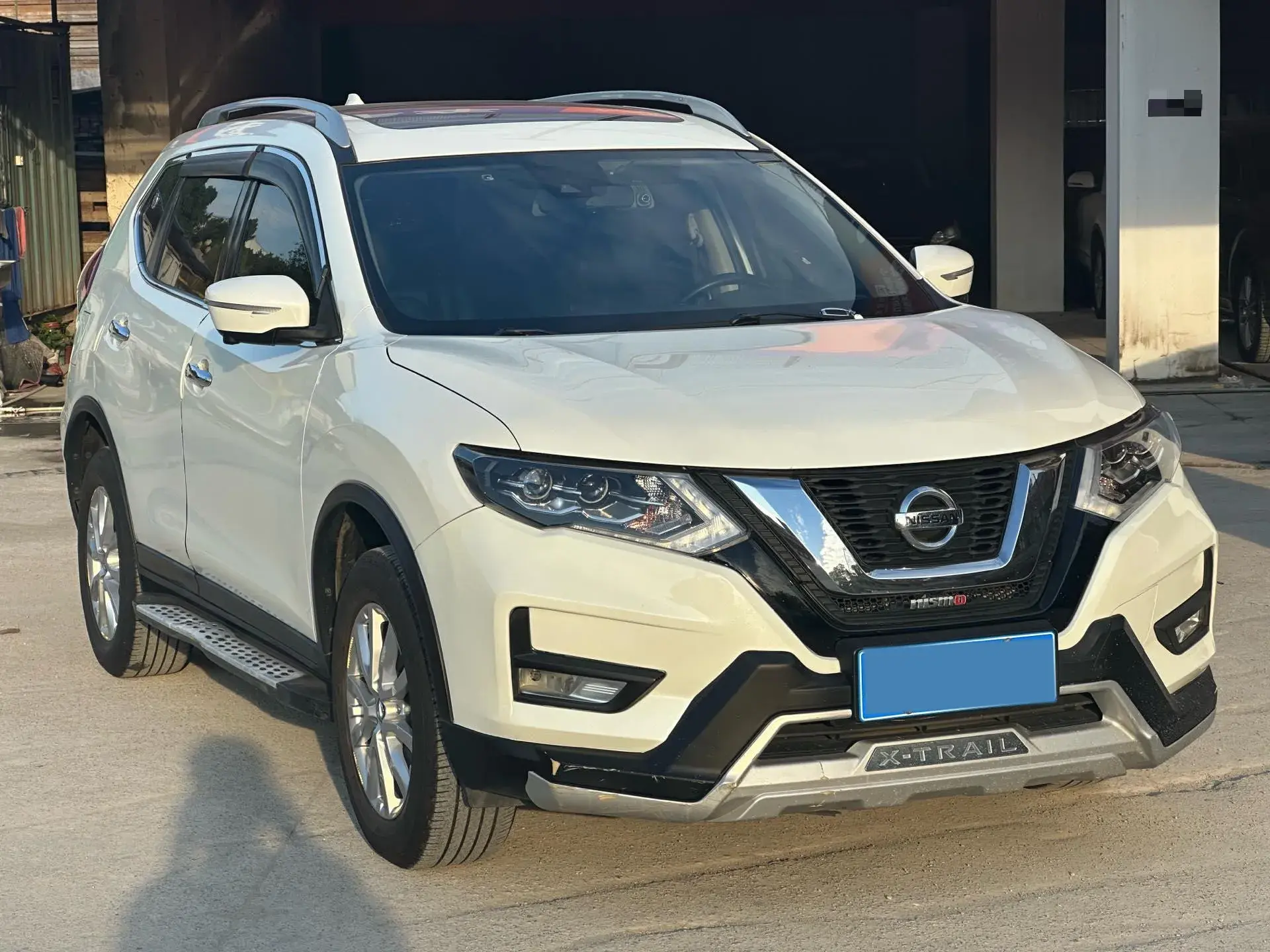 2020 NISSAN X-TRAIL thumbnail 2