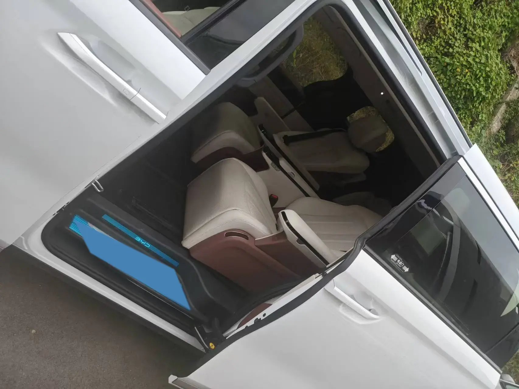 2025 BYD XIA thumbnail 4