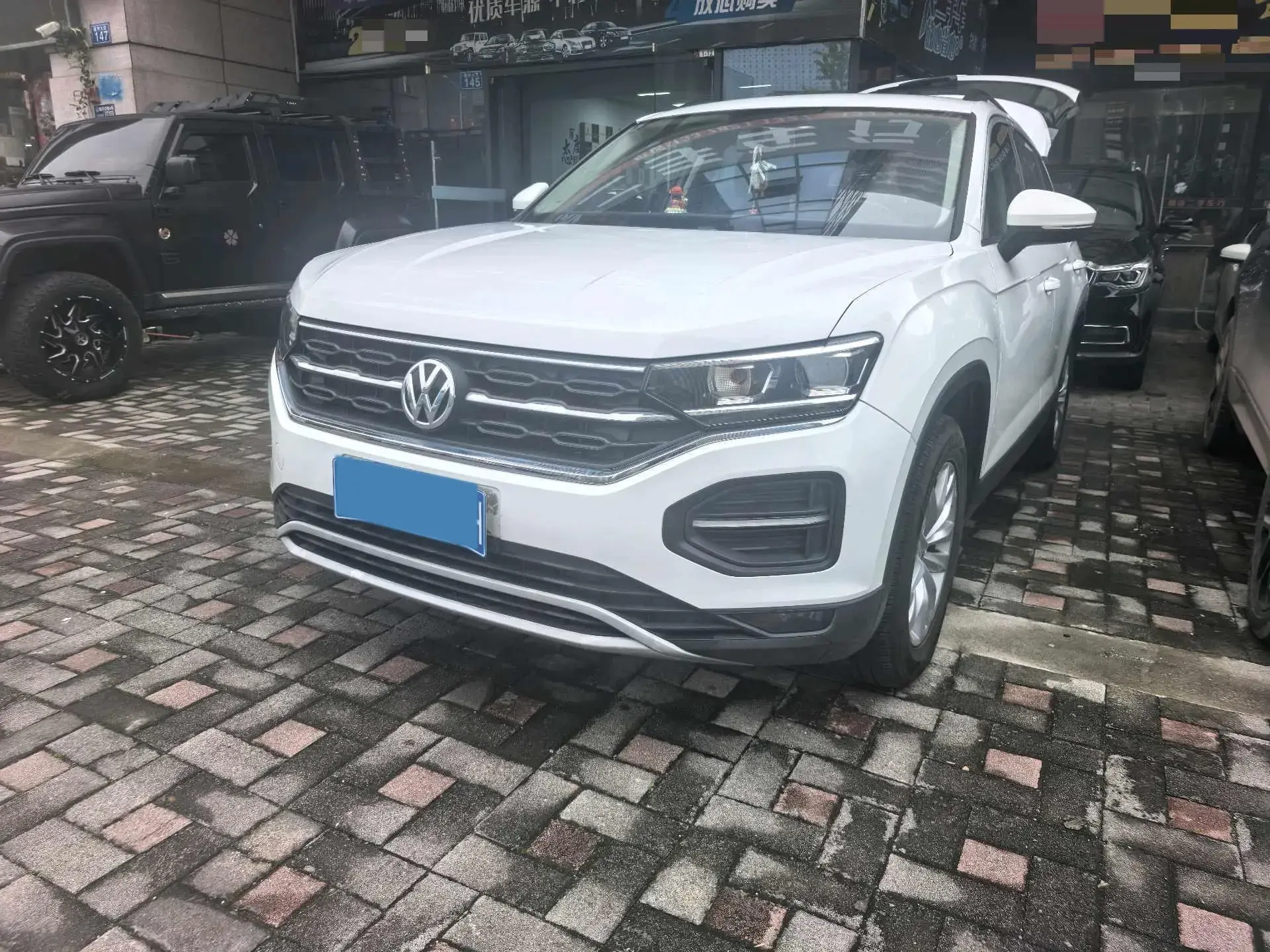 2019 VOLKSWAGEN TAYRON view 1