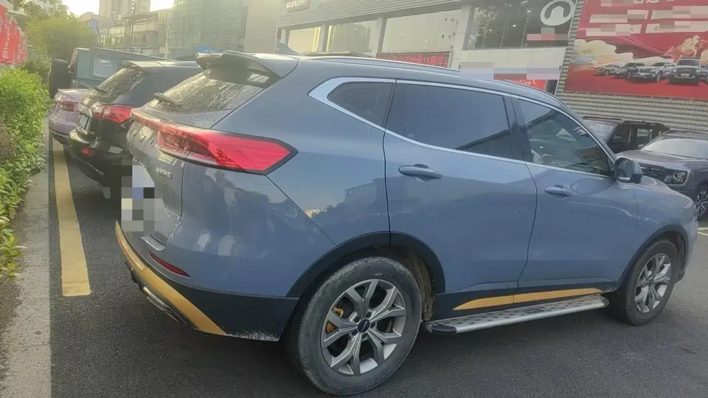 2023 HAVAL H6 thumbnail 2