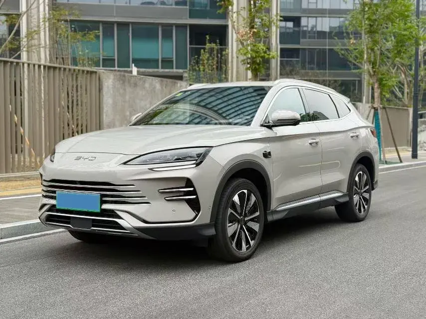 2025 BYD SONG view 1