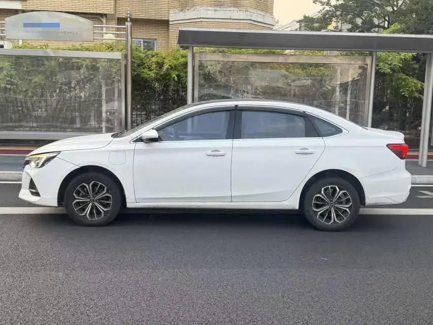 2021 ROEWE I6 thumbnail 4