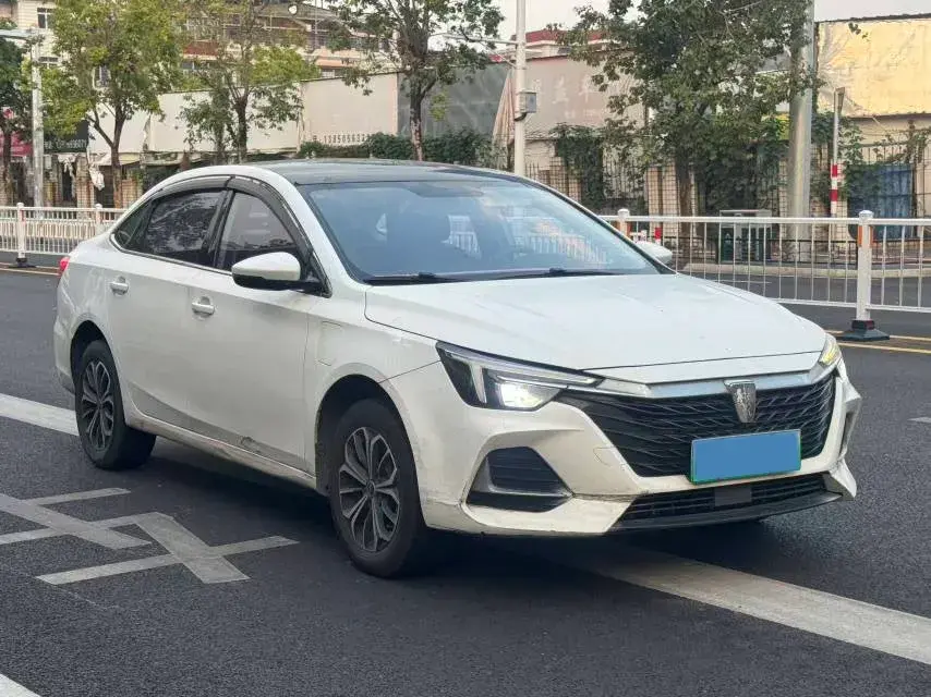 2021 ROEWE I6 thumbnail 3