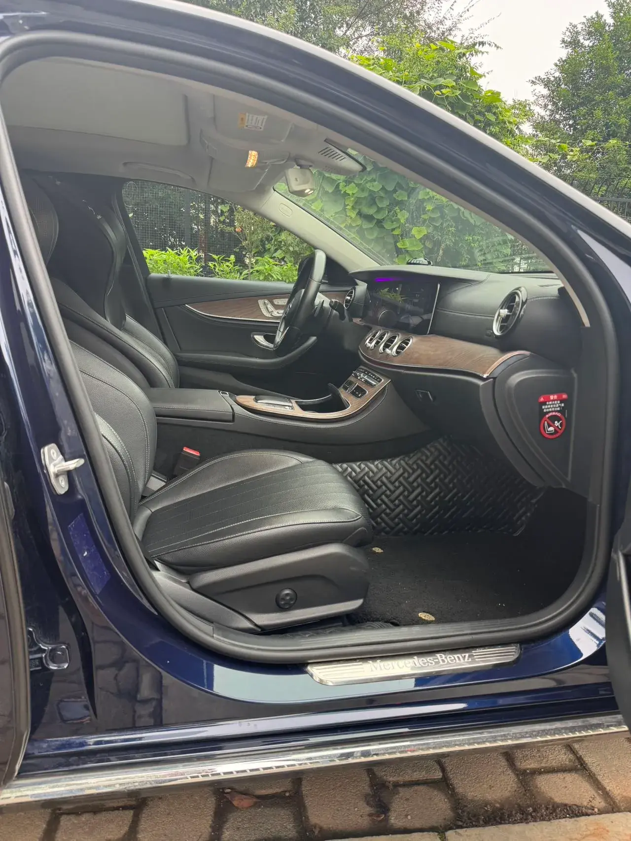 2020 MERCEDES-BENZ E thumbnail 4