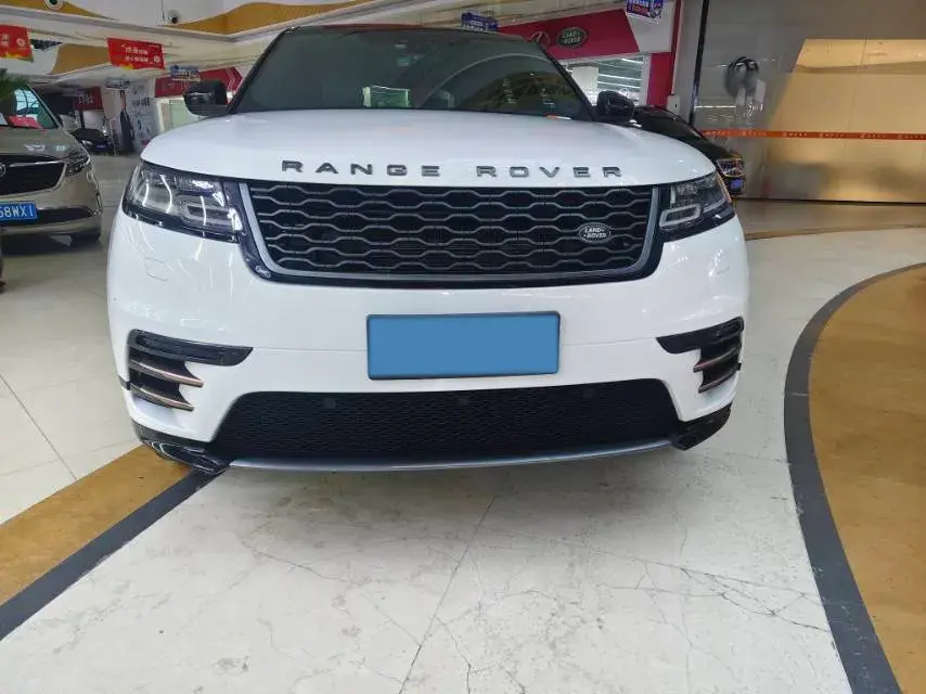 2020 LAND ROVER thumbnail 3