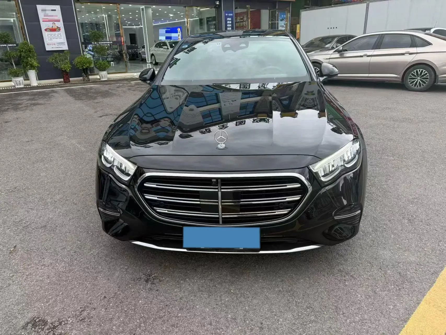 2025 MERCEDES-BENZ E thumbnail 2