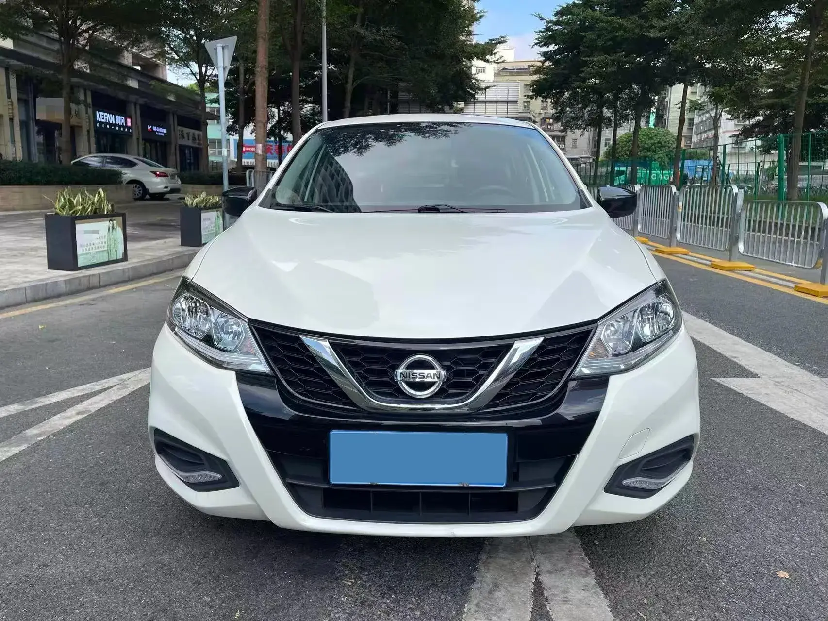 2021 NISSAN TIIDA thumbnail 2