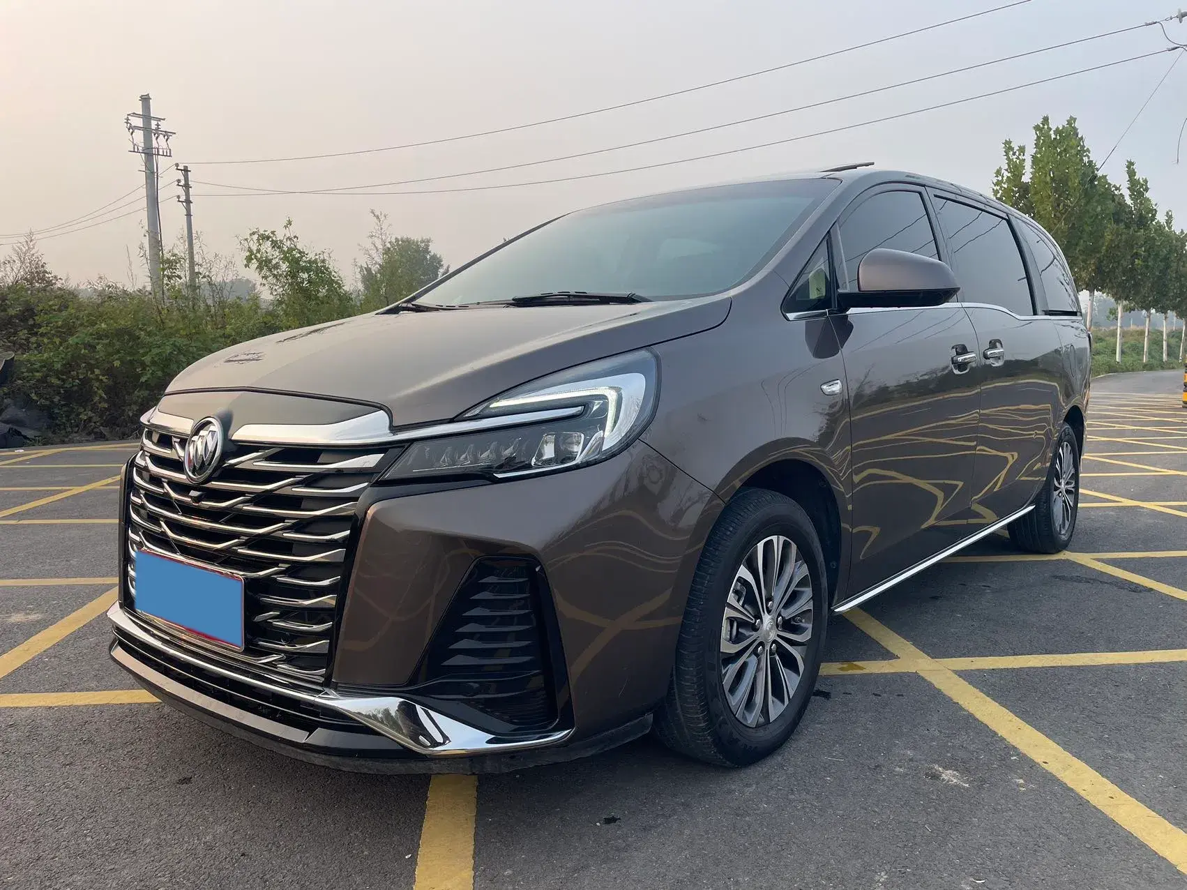 2023 BUICK GL8 view 1