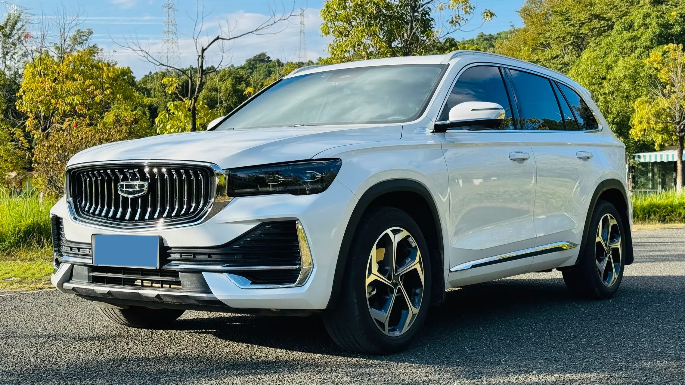 2024 GEELY MONJARO view 1