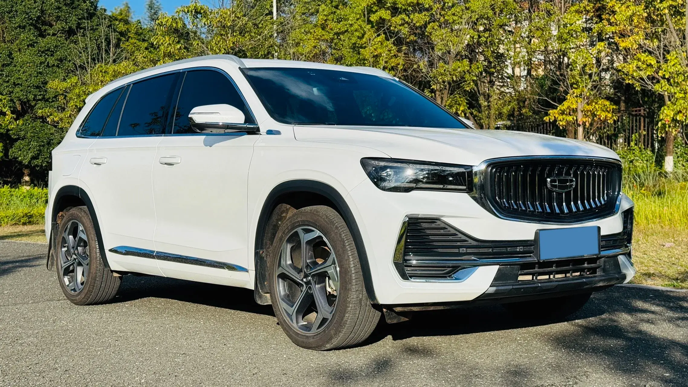 2024 GEELY MONJARO thumbnail 3