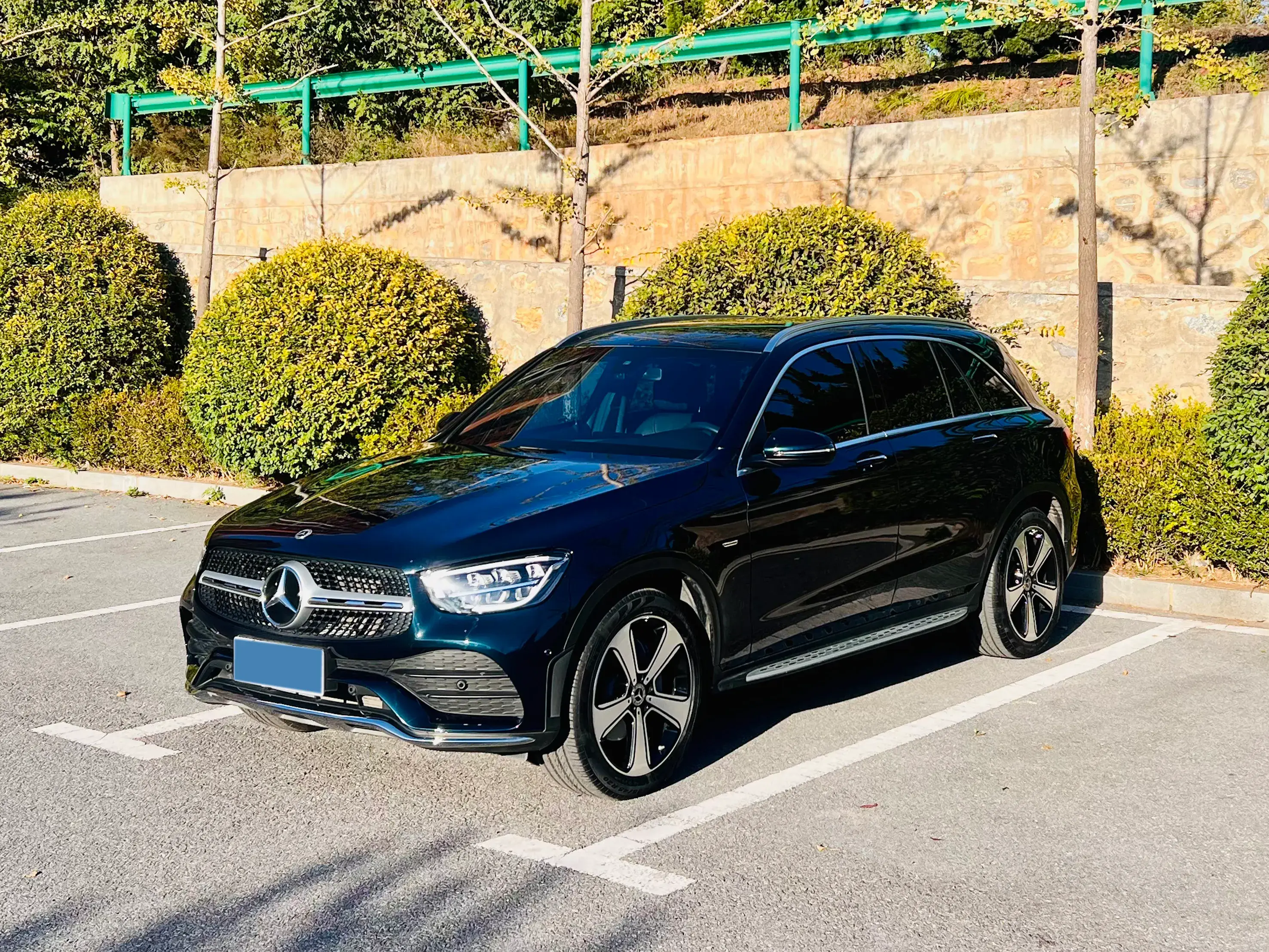 2022 MERCEDES-BENZ GLC view 1