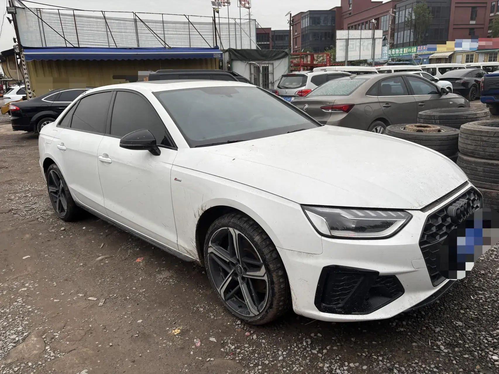 2024 AUDI A4L thumbnail 3