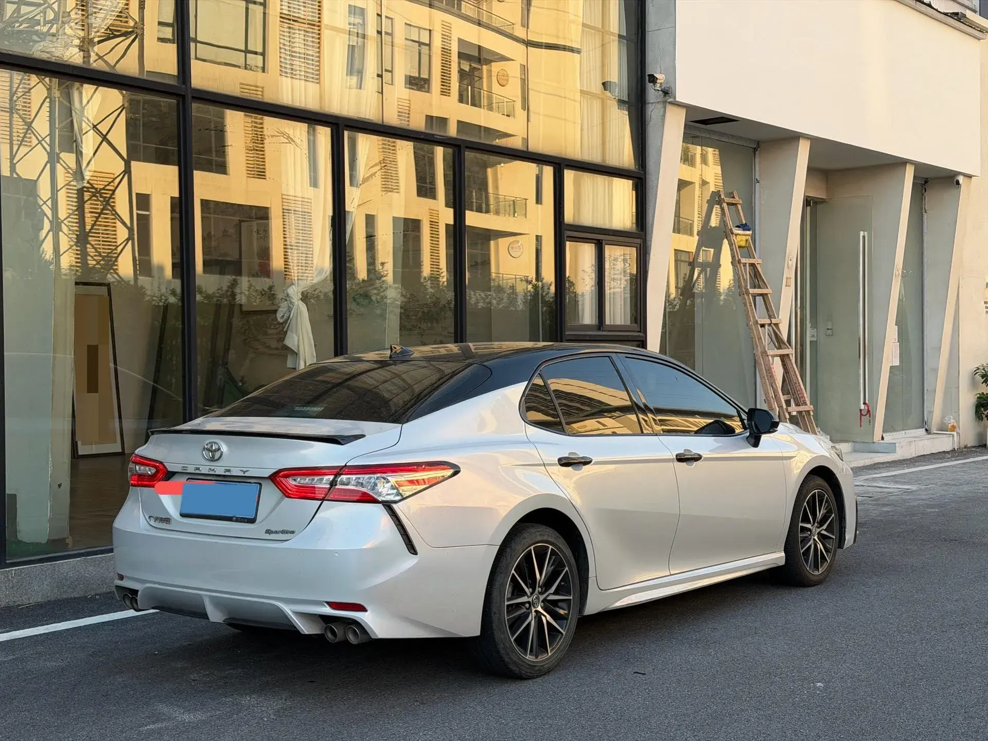 2021 TOYOTA CAMRY thumbnail 3