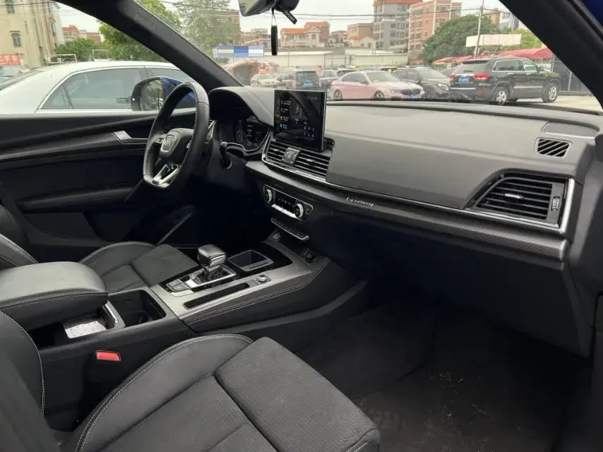 2021 AUDI Q5L thumbnail 2