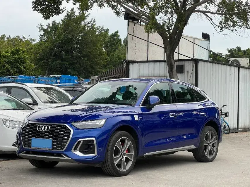 2021 AUDI Q5L view 1