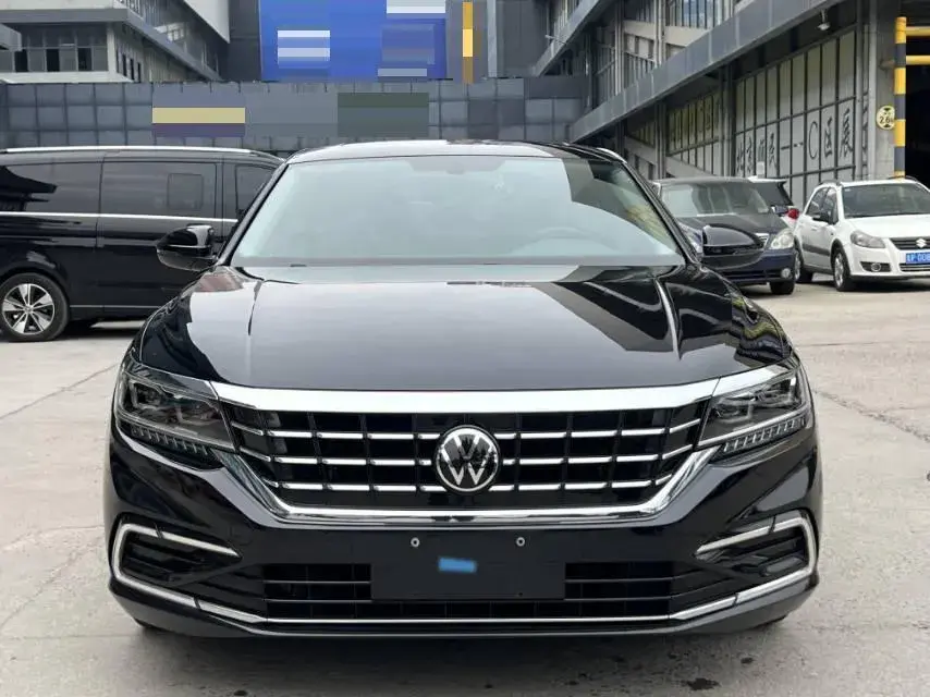 2021 VOLKSWAGEN PASSAT thumbnail 2