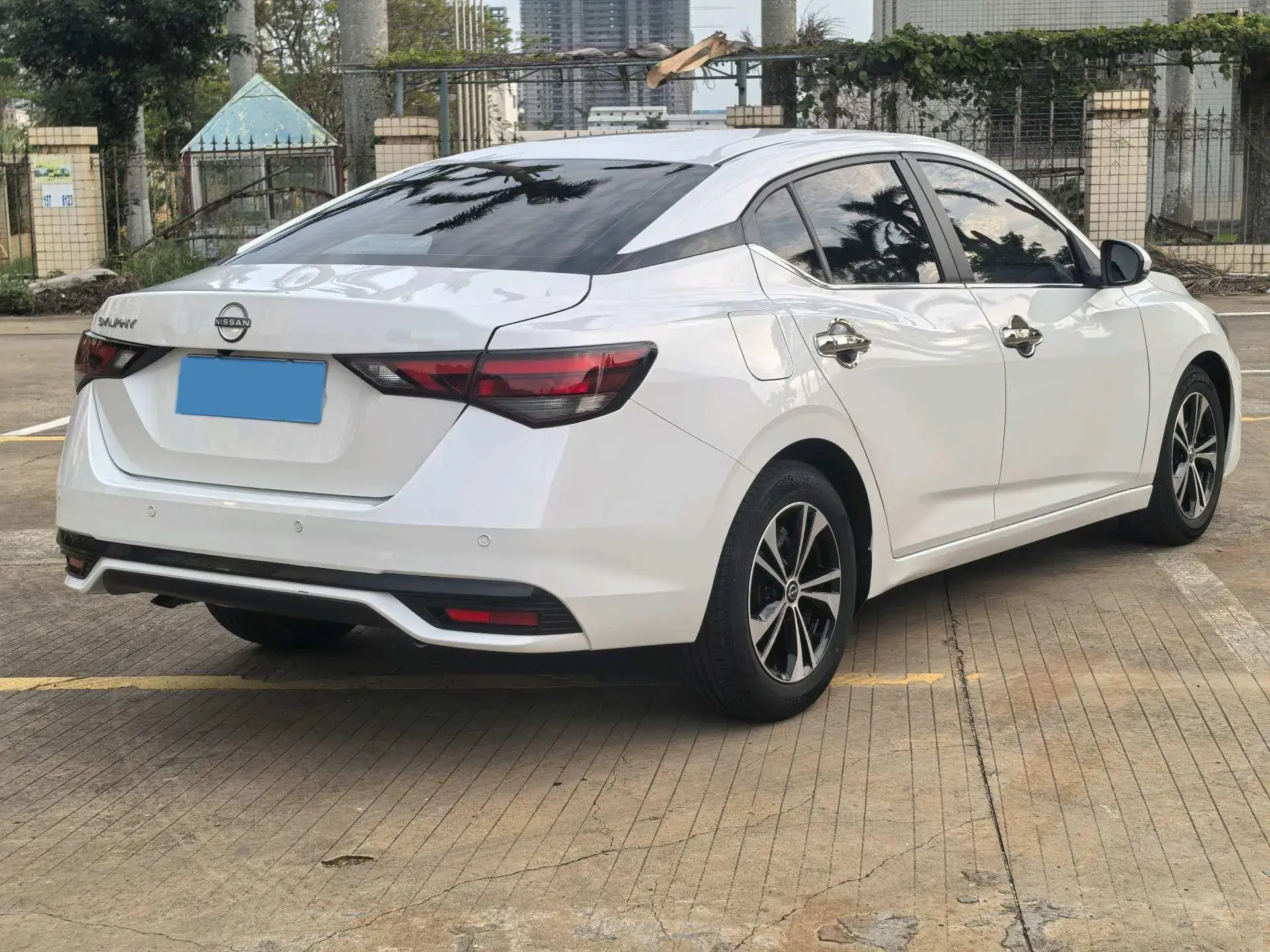 2023 NISSAN SYLPHY thumbnail 4