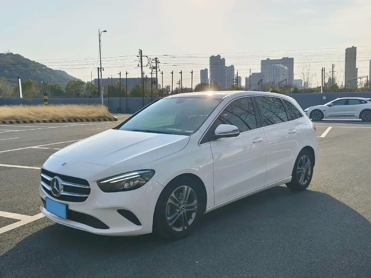 2020 Mercedes-Benz B Class 1.3T 163HP L4 7DCT