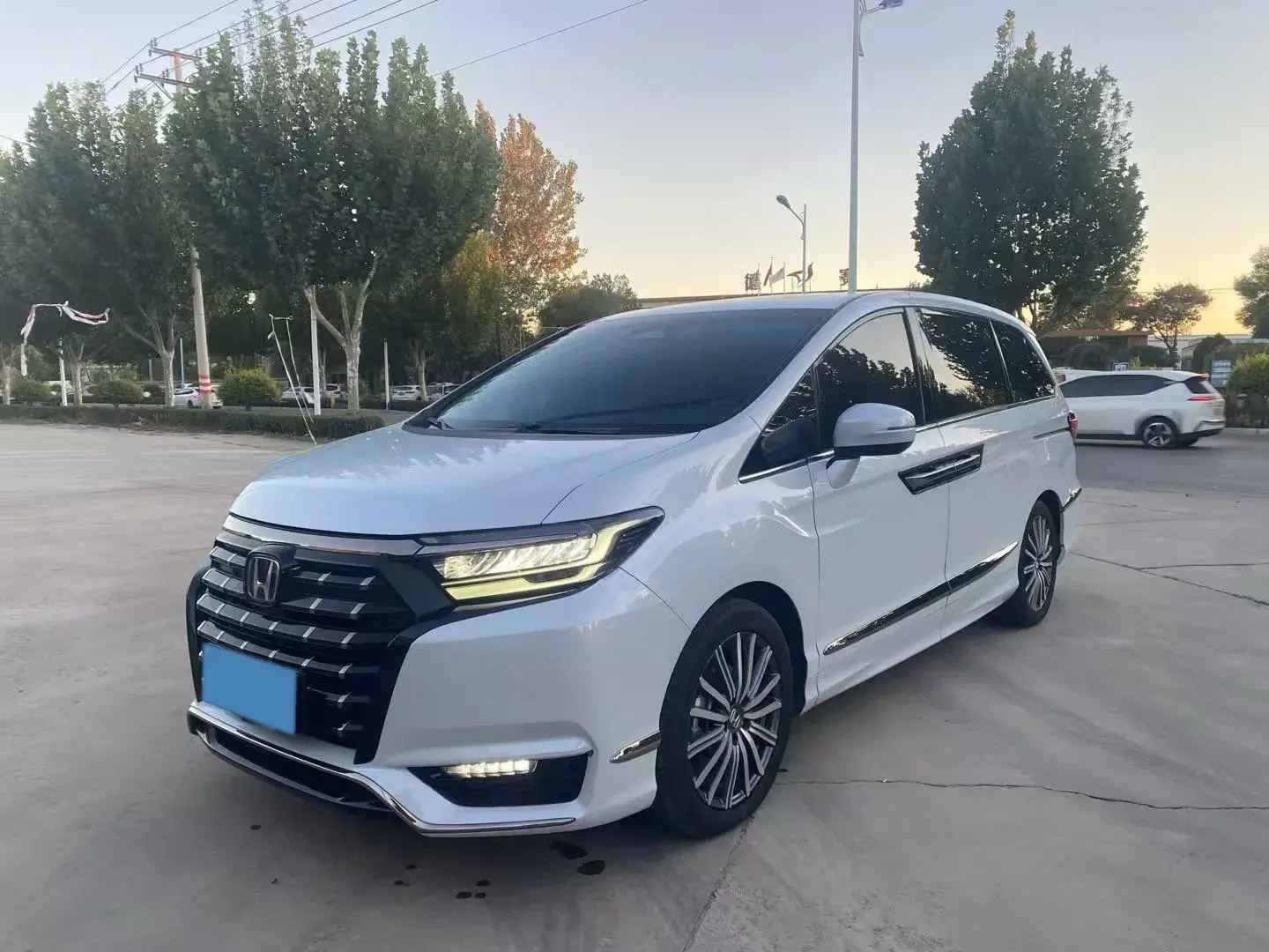 2024 HONDA ELYSIOIN view 1