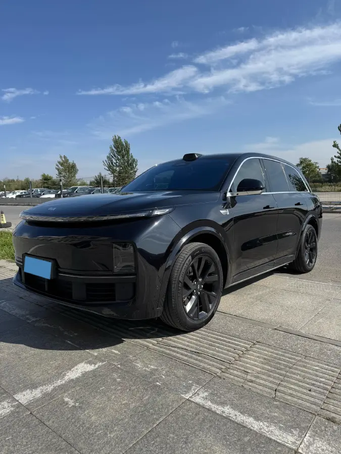 2023 Li L8 Range Extended 154HP REEV 40.9KWH