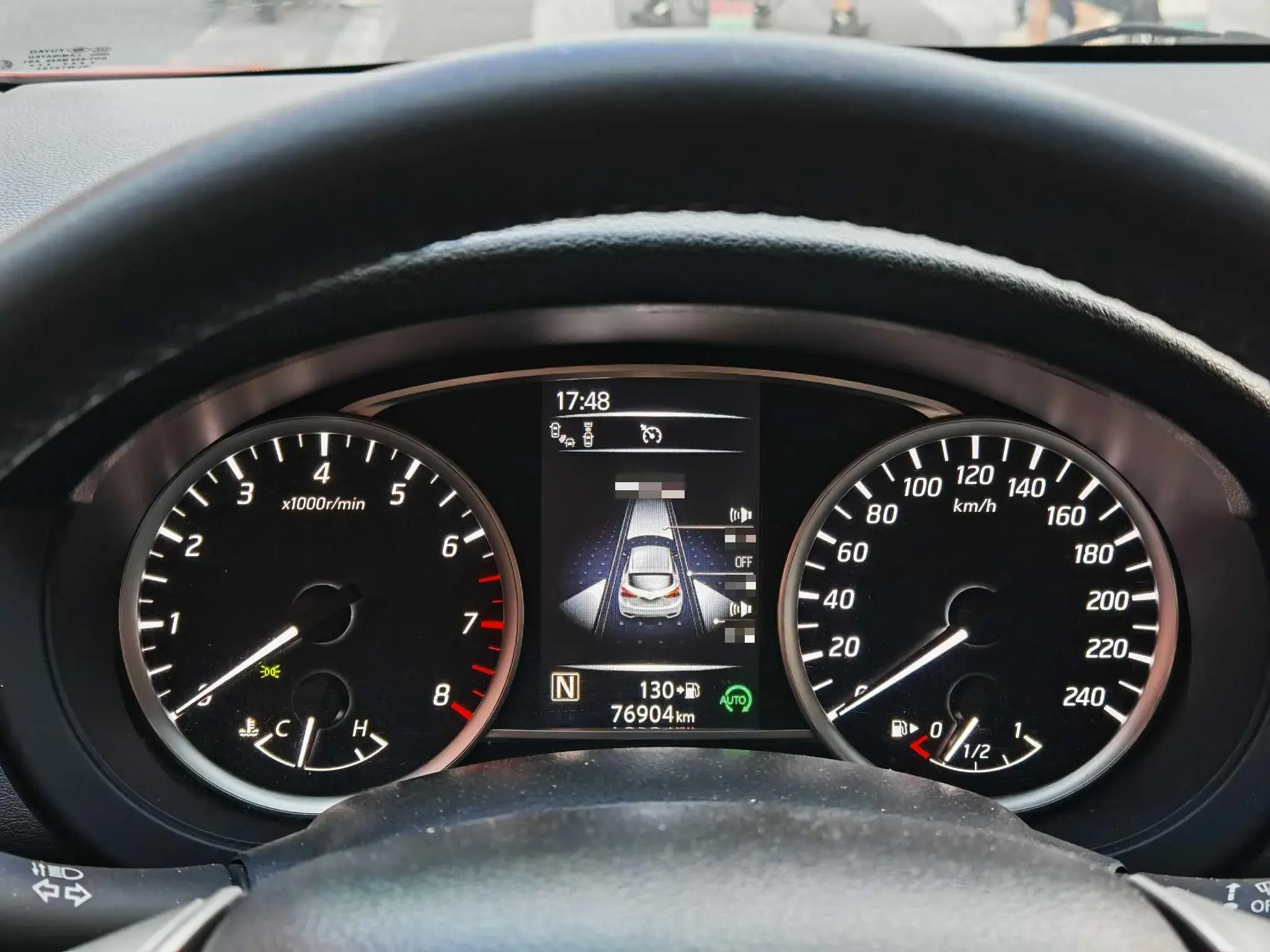 2020 NISSAN TIIDA thumbnail 3