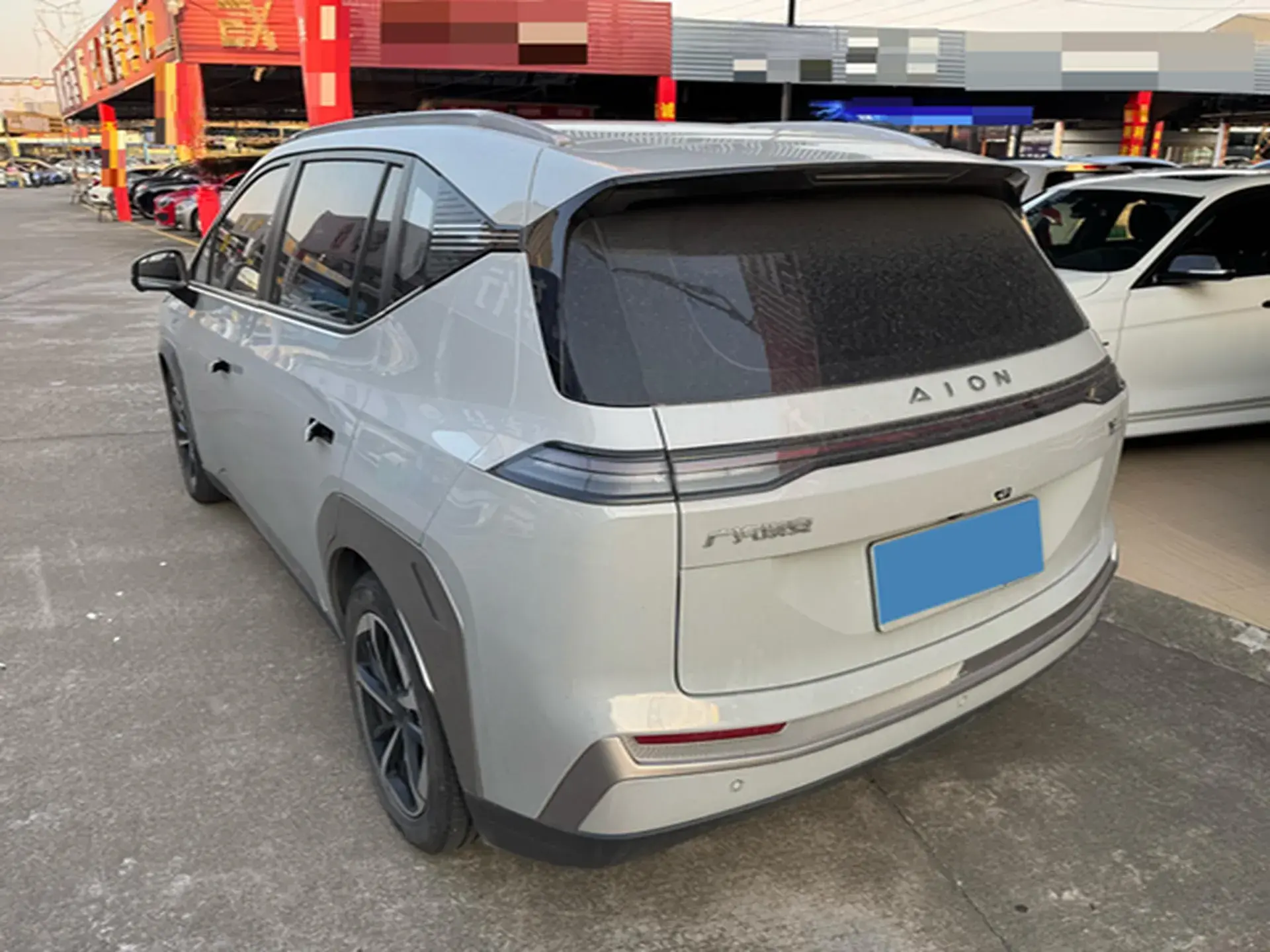 2023 AION Y thumbnail 4