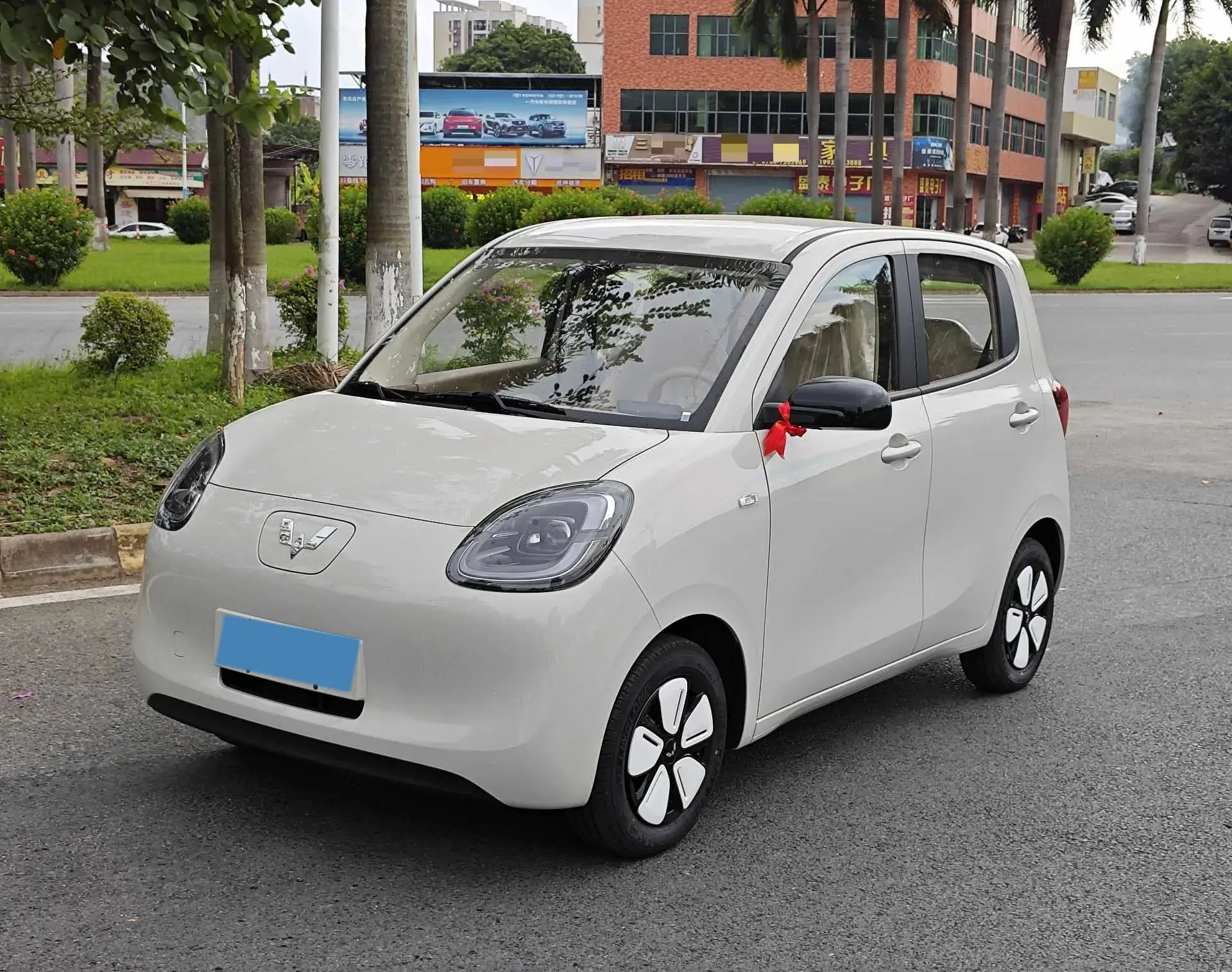 2025 WULING HONGGUANG view 1