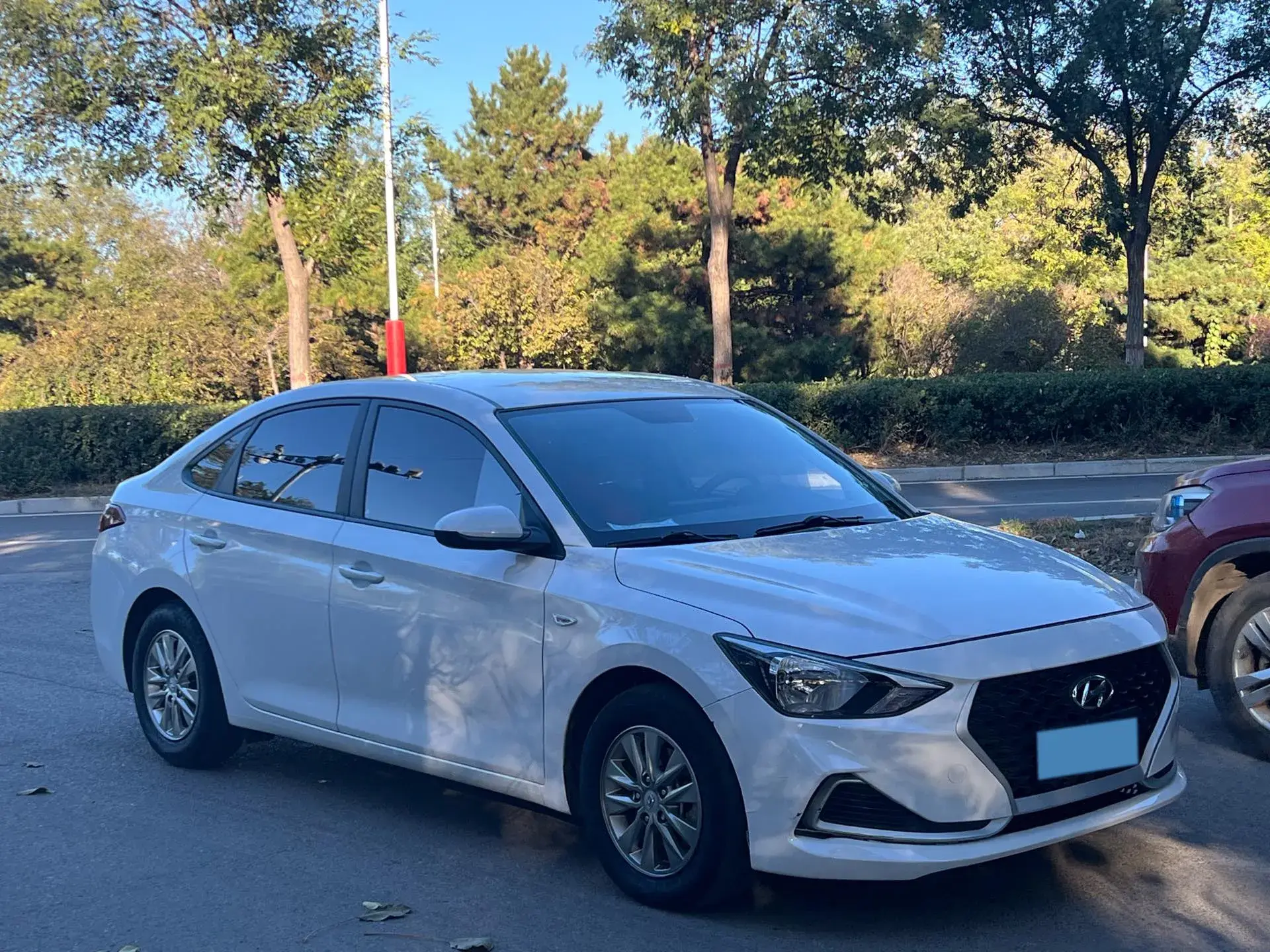 2020 HYUNDAI CELESTA thumbnail 3