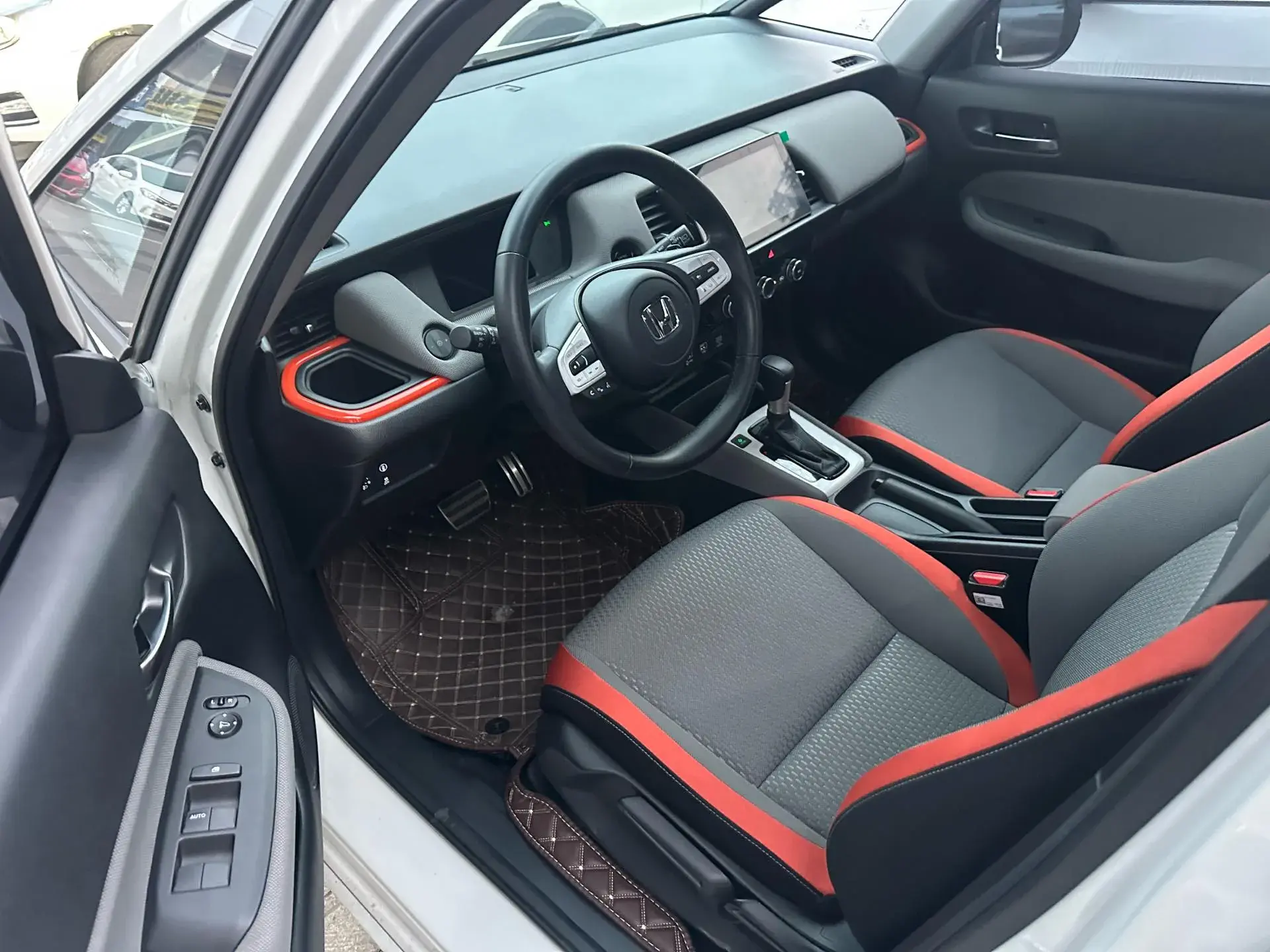 2023 HONDA LIFE thumbnail 4