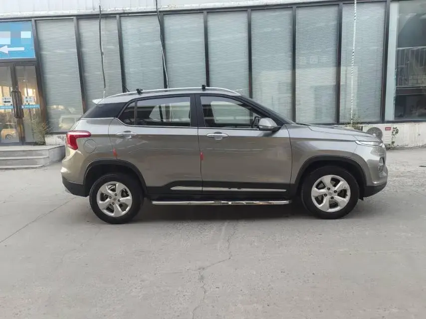 2017 BAOJUN 510 thumbnail 4