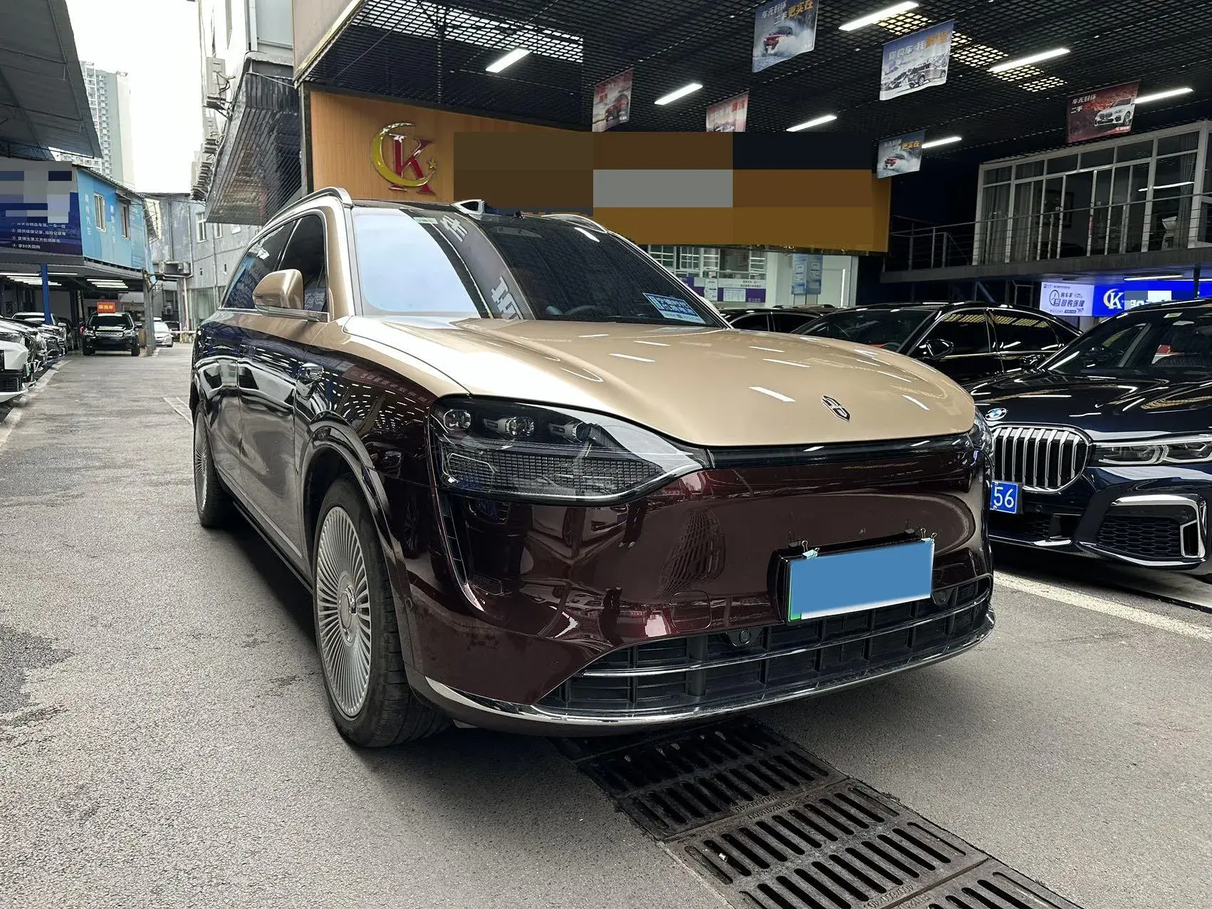 2025 AITO AITO thumbnail 3