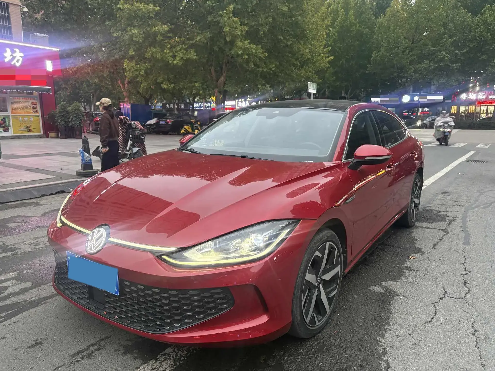 2022 VOLKSWAGEN LAMANDO view 1