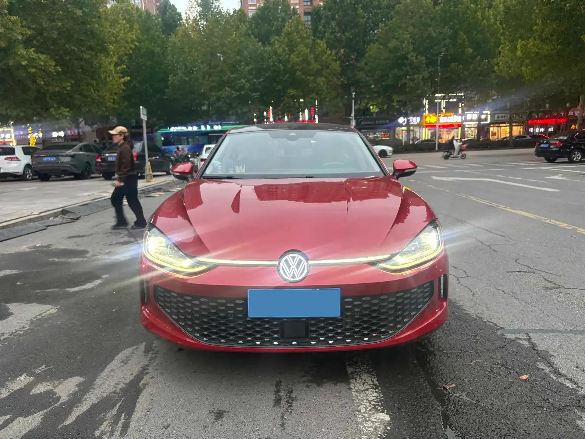 2022 VOLKSWAGEN LAMANDO thumbnail 3