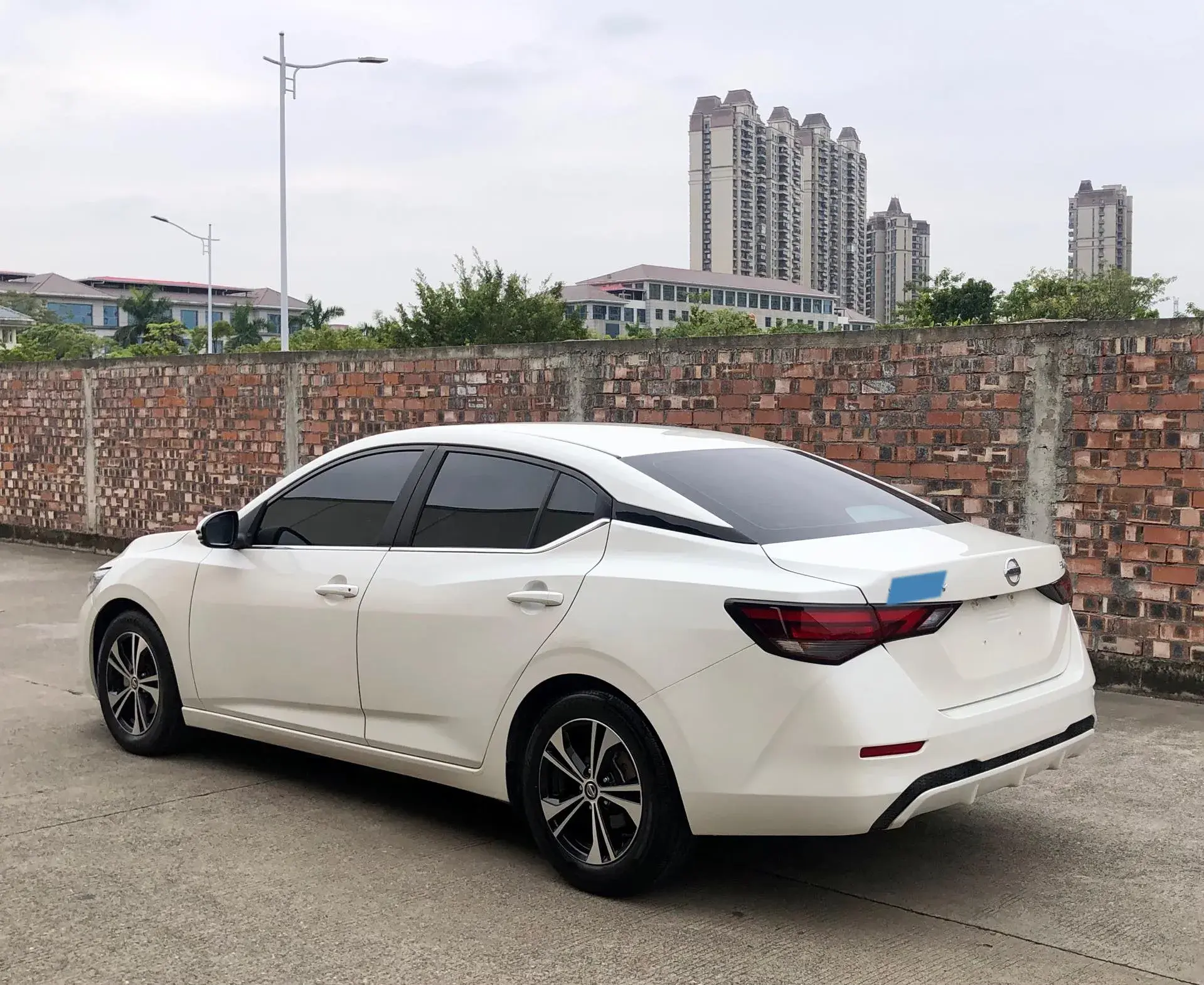 2021 NISSAN SYLPHY thumbnail 4