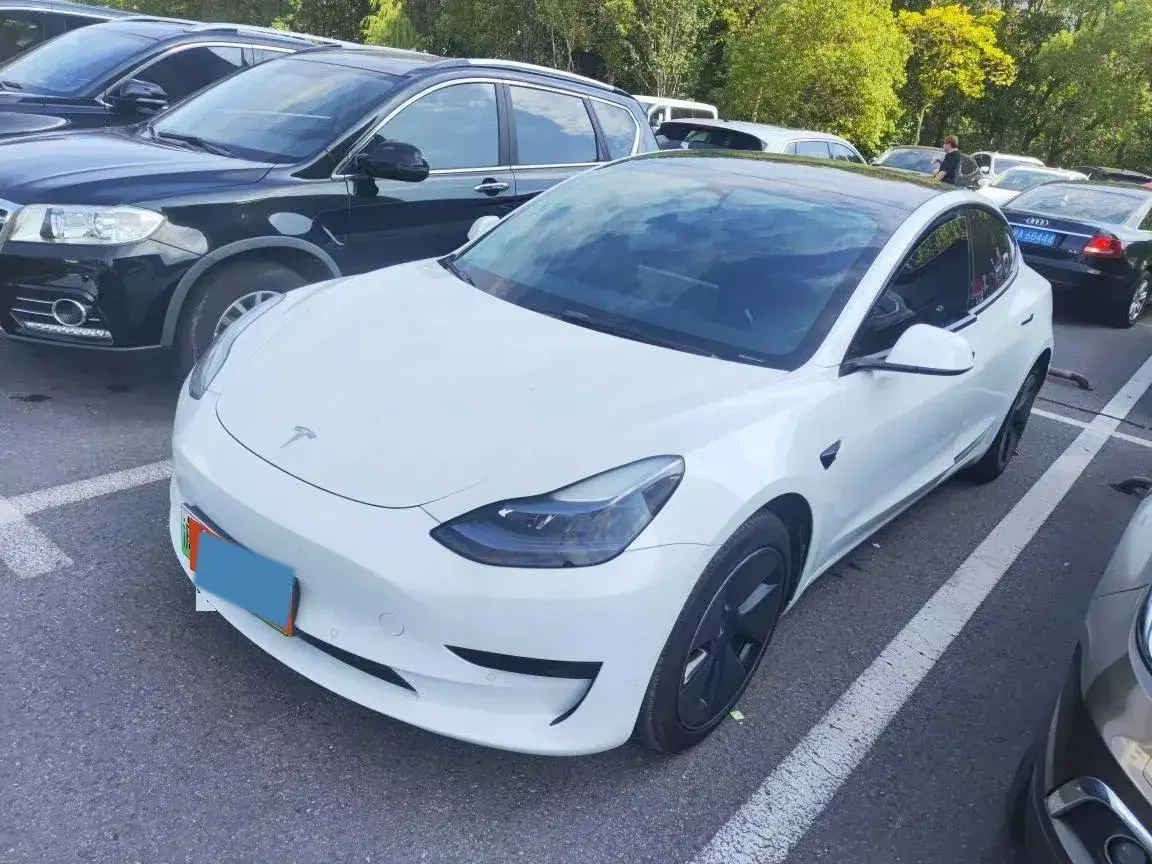 2022 Tesla Model 3 BEV 60KWH