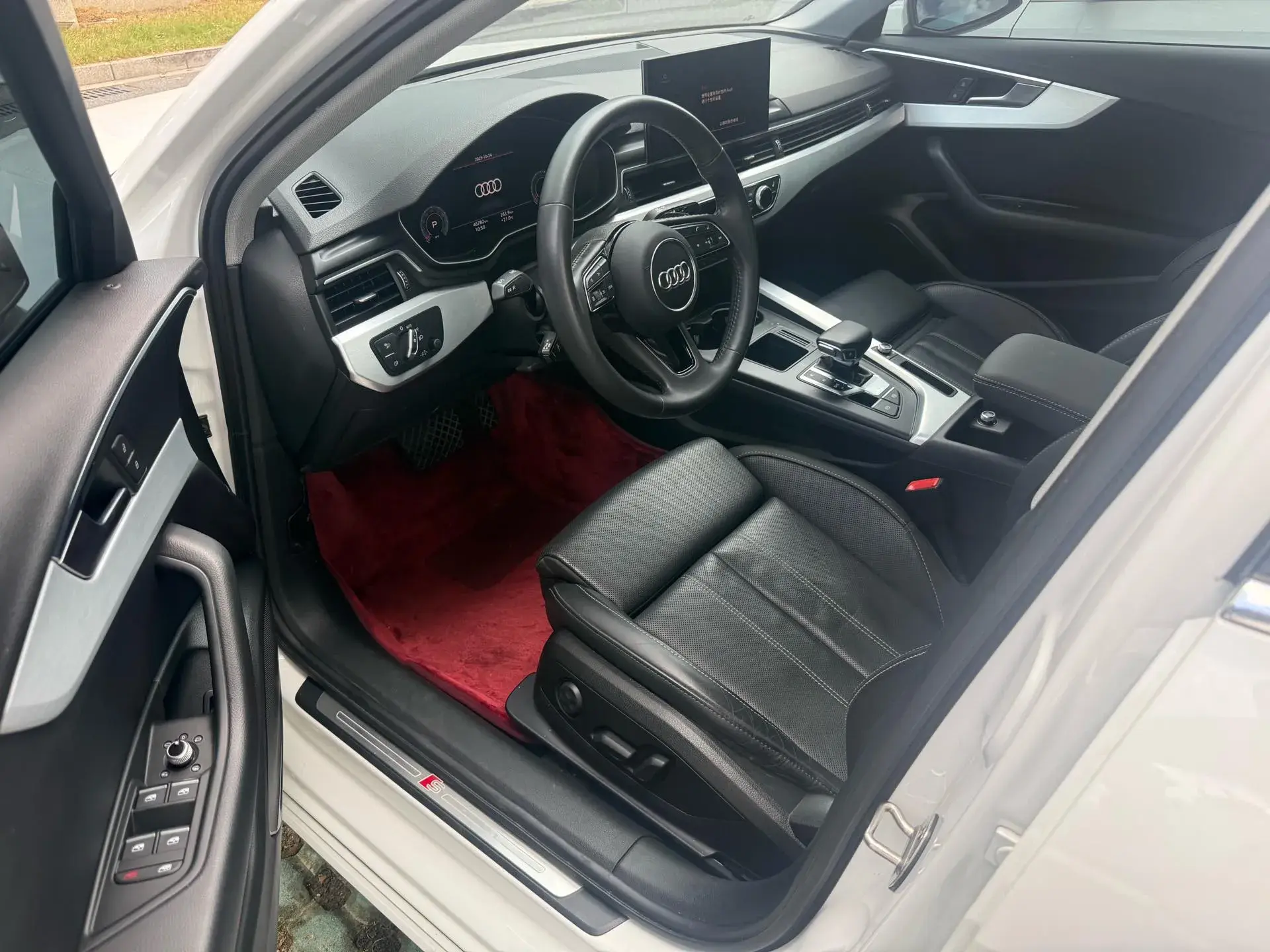 2020 AUDI A4L thumbnail 2