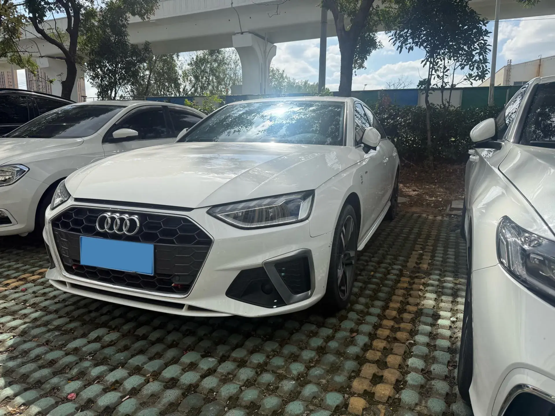 2020 AUDI A4L view 1