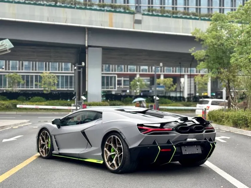 2023 Lamborghini Revuelto 6.5L 826HP V12 8DCT PHEV 3.8KWH,autocango,china used car exporter,china ev exporter,chinese used car exporter,chinese used ev exporter