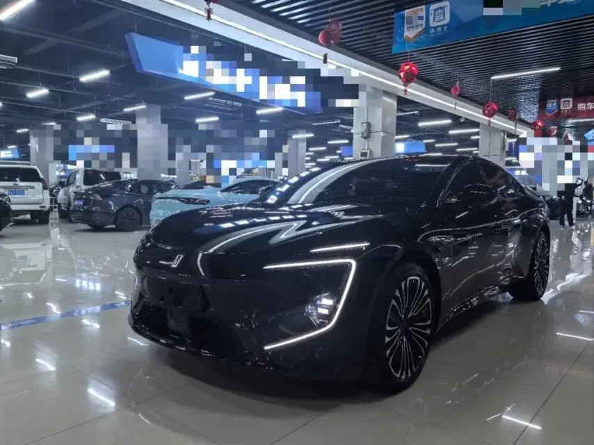 2025 AVATR 12 view 1