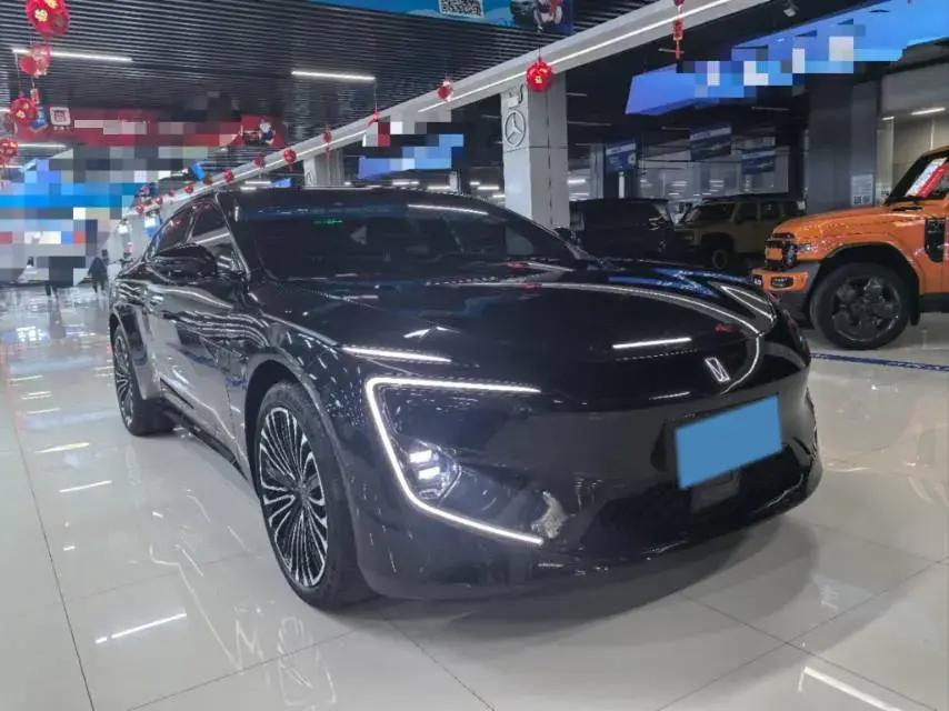 2025 AVATR 12 thumbnail 3