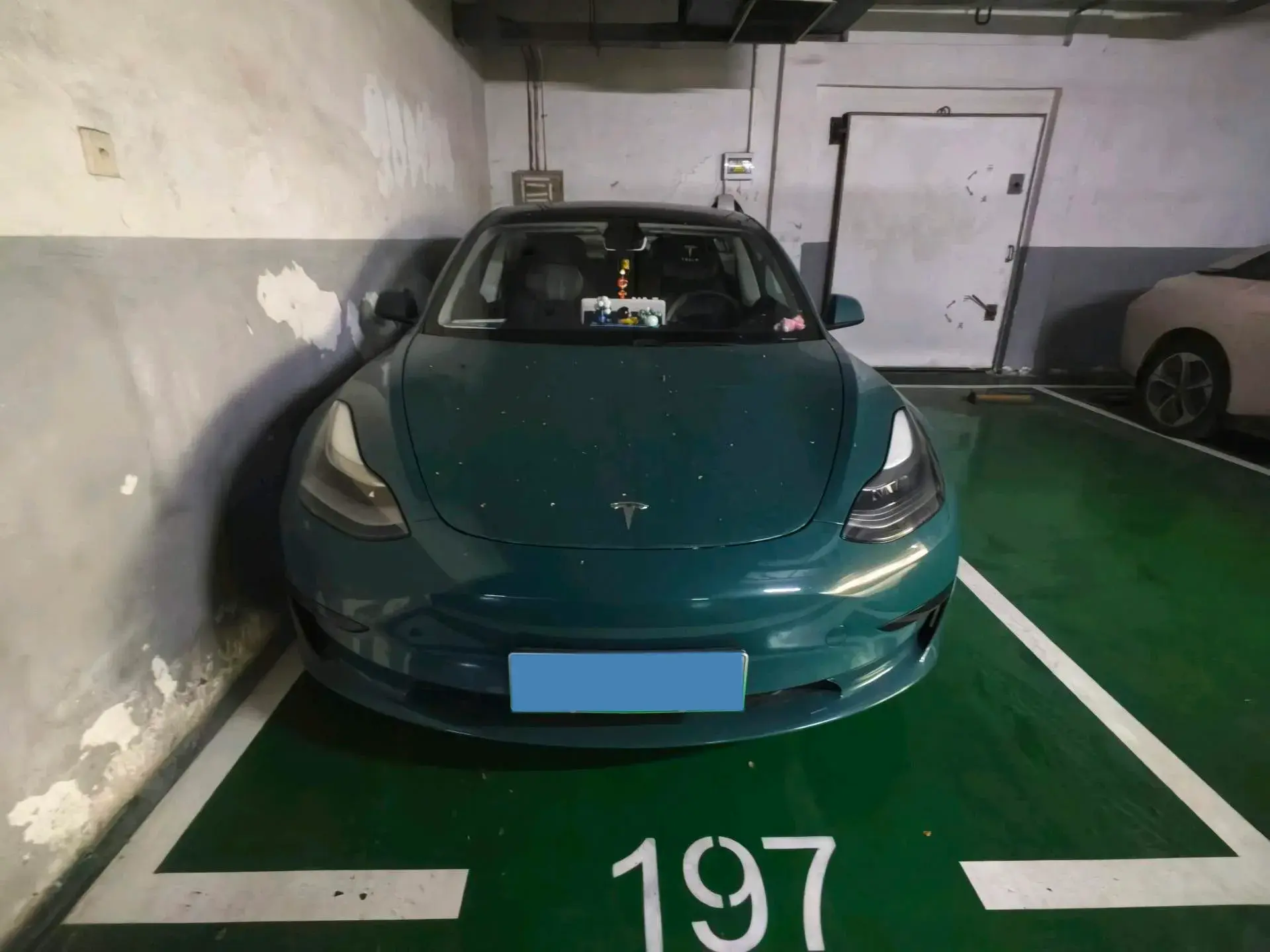 2021 TESLA MODEL thumbnail 2